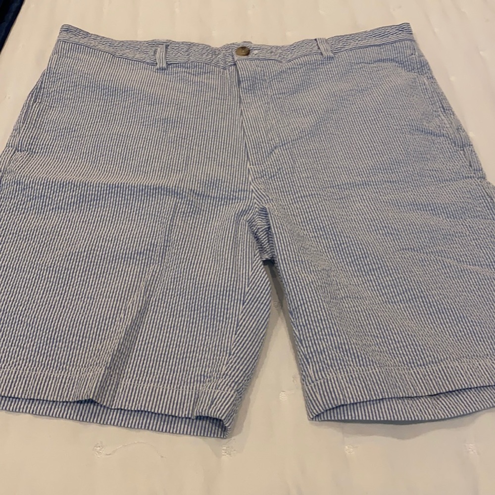 Men’s Sz 38 Vineyard Vines 9” Seersucker Short